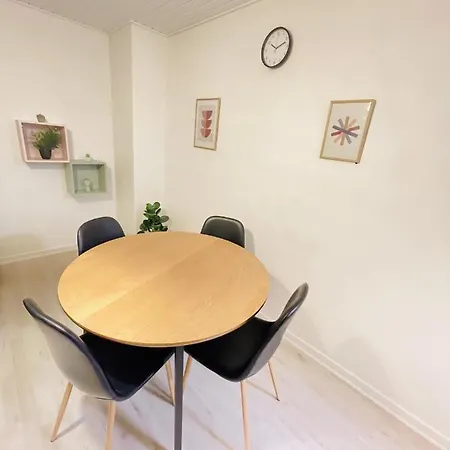 Apartment Aday - Cozy 1 Bedroom *